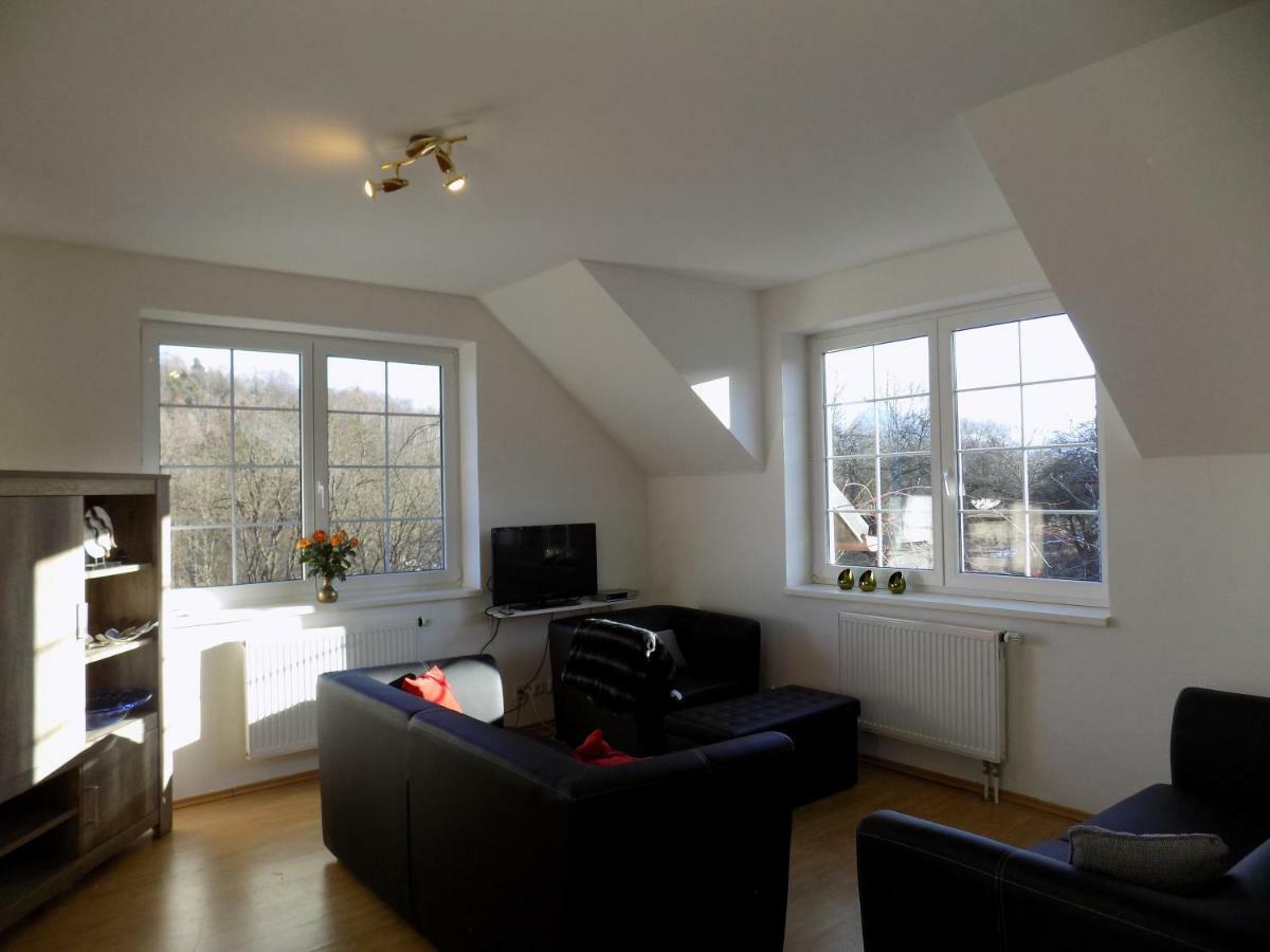 Landhaus Florian Apartment Rovensko pod Troskami Bagian luar foto