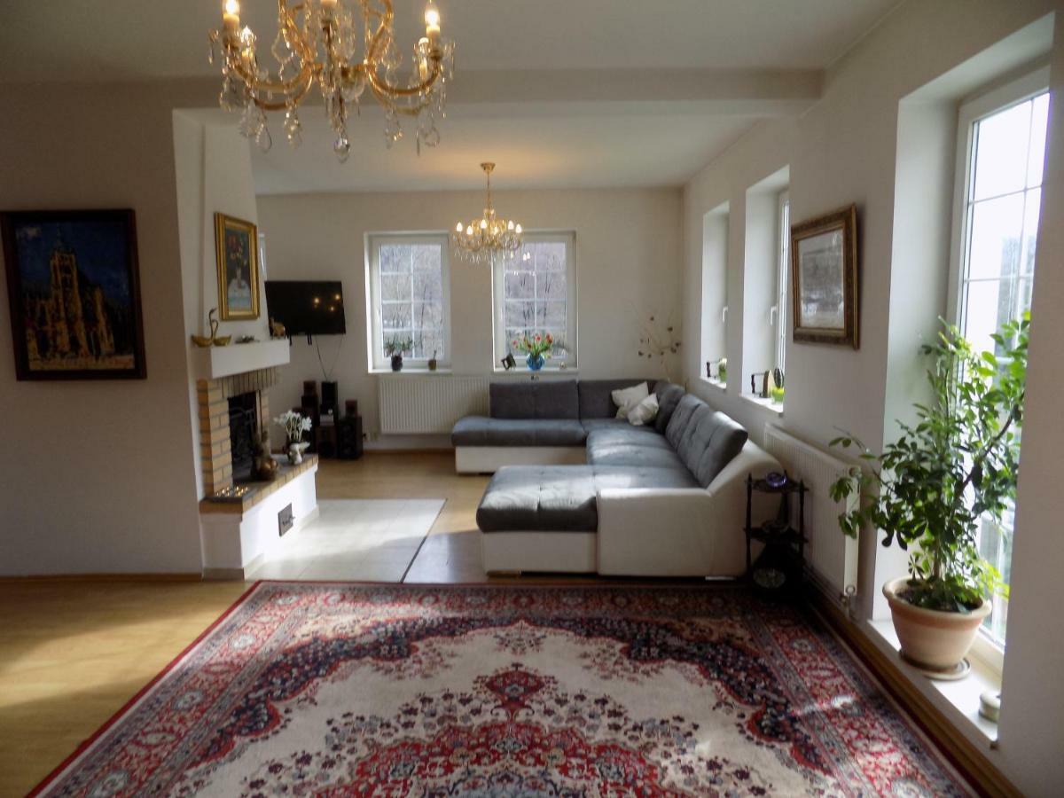 Landhaus Florian Apartment Rovensko pod Troskami Bagian luar foto